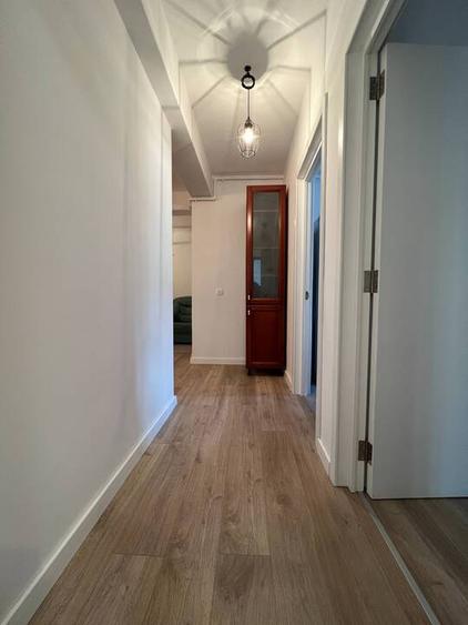 Apartament 2 camere, aproape de metrou !!! - 3