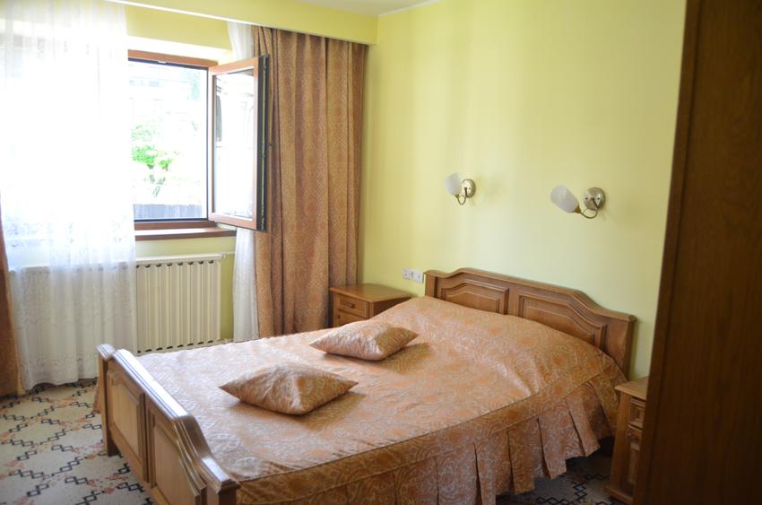 Vila cu 11 camere Predeal-Cioplea - 6