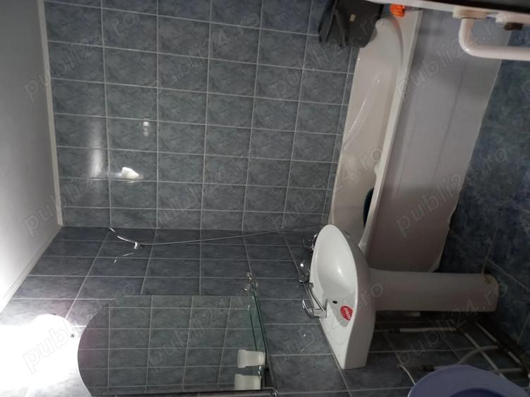 Inchiriez apartament cu doua camere decomandate, zona Nord. - 3