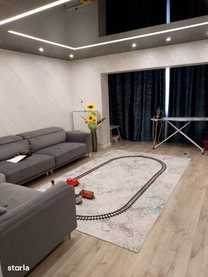 Apartament cu 2 camere decomandat în Buzaului