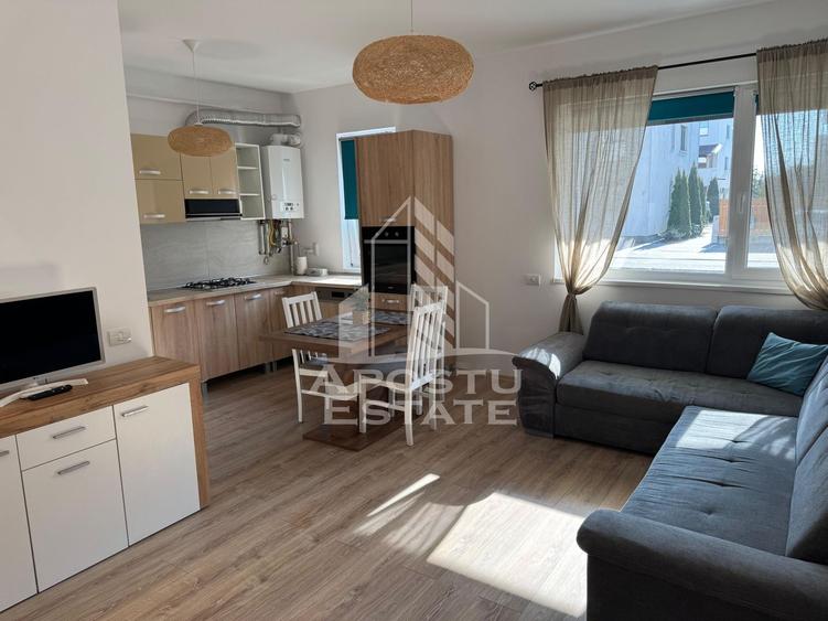 Apartament cu 3 camere decomandat, mobilat în Dumbrăvița