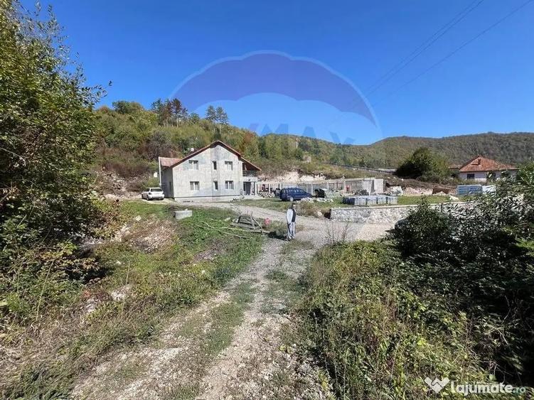 Teren intravilan Buru | ideal agrement, activita?i outdoor - 1