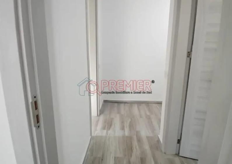 Sector 4 ! APARATORII PATRIEI - GARSONIERA + LOC PARCARE - - 5