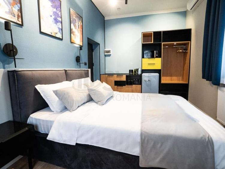 Casă cu 5 camere cu Teren 370 Mp în Romană
