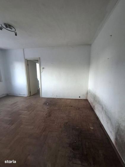 De vanzare apartament cu 2 camere si balcon, 38.000 euro - 3