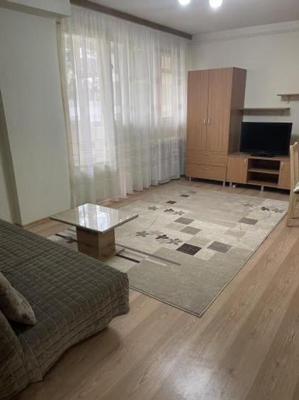 Inchiriere garsoniera spatioasa Titan - 1