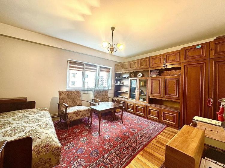 Apartament 3 camere Gradini Manastur cu garaj! Decomandat! Etaj 6/8!