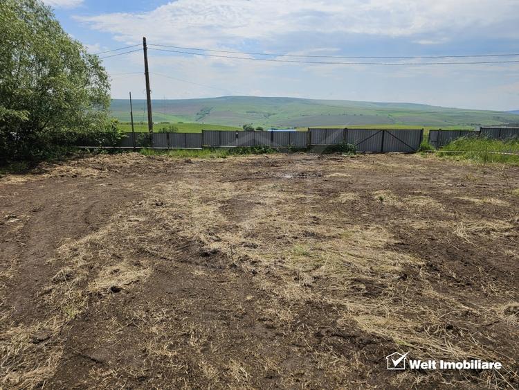 Teren intravilan| front la drum asfaltat| Rediu - 4