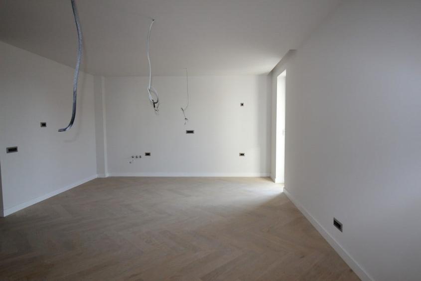 4 camere 3 bai 2 terase mari 2 locuri de parcare. Erou Iancu Nicolae. Cambridge - 3