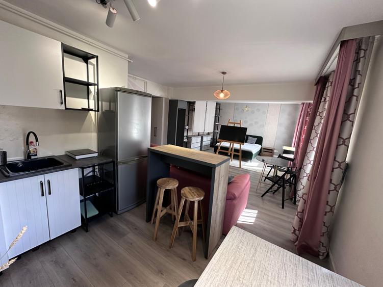 Mobilată și utilată,la pădure,loc de parcare - 4