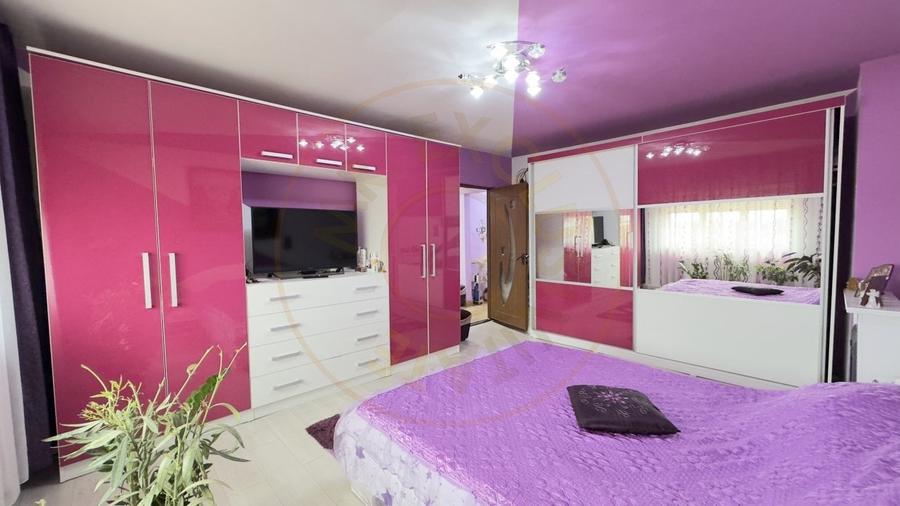 Apartament 3 camere MV2 Etaj IV, Str. Octavian Goga - Carei - 3