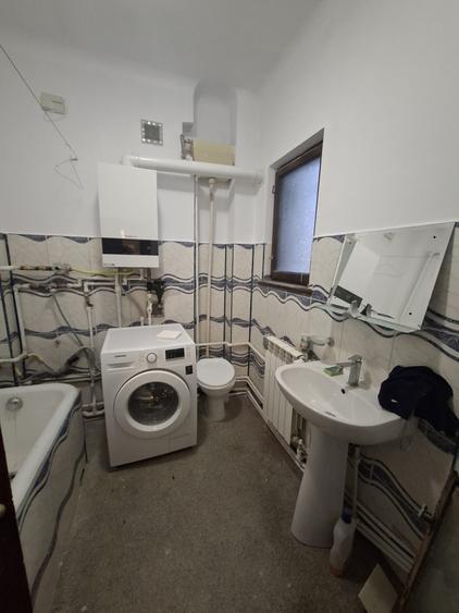 Unirii, Cantemir, Marasesti, 10 minute metrou - 10