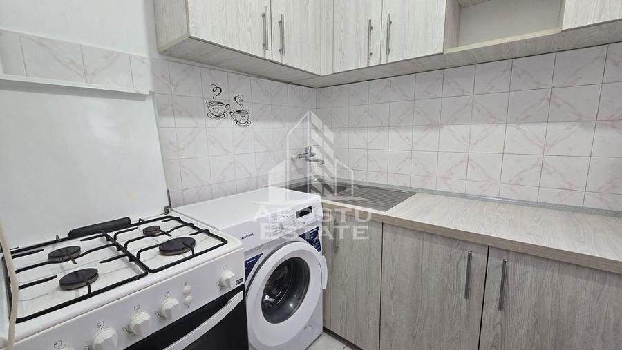 Garsoniera cu bucatarie separata, zona Badea Cartan - 2
