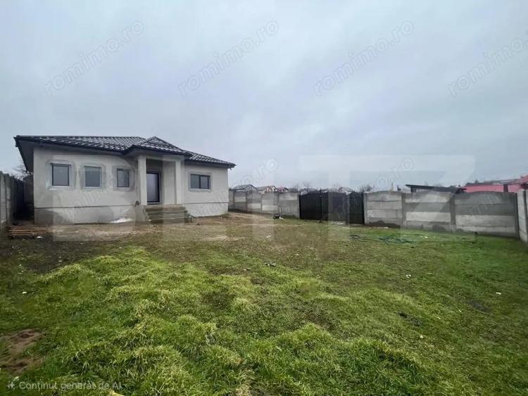 Casa plan parter 100 mpu, teren 450 mp, Malu Mare - 1