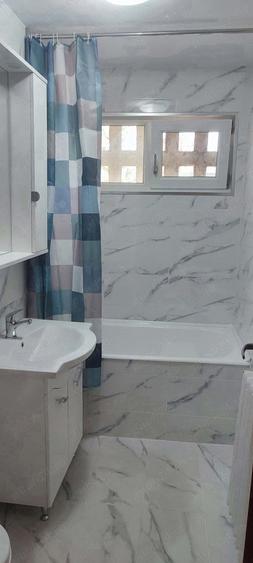 Inchiriez apartament cu trei camere - 3