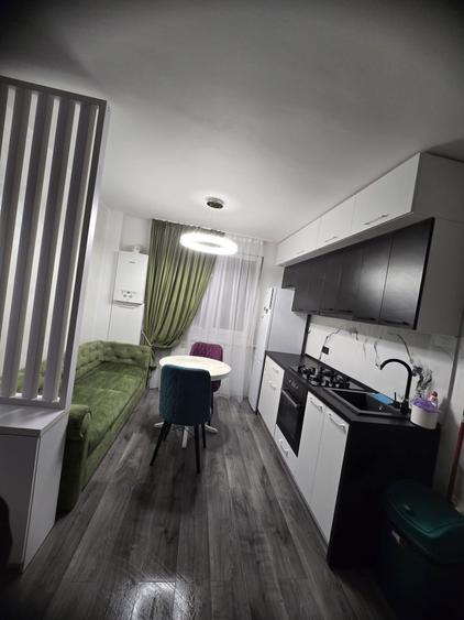 Inchiriez apartament 2 camere - 4