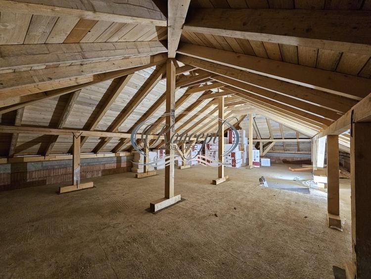 Casa eficienta energetic, noua, cu pod mansardabil generos - 8