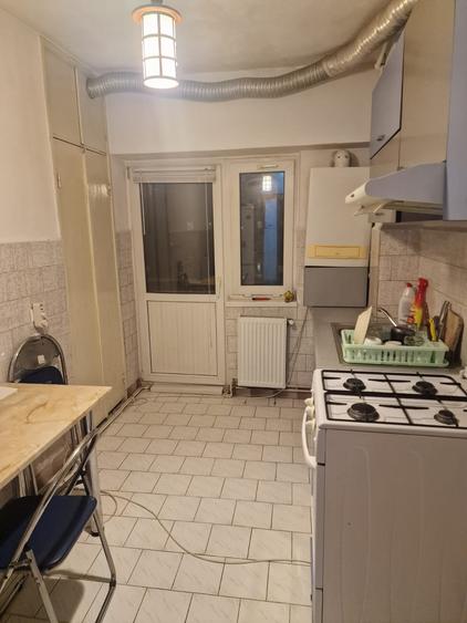 Se vinde apartament decomandat doua camere pret 85000 euro negociabil - 4