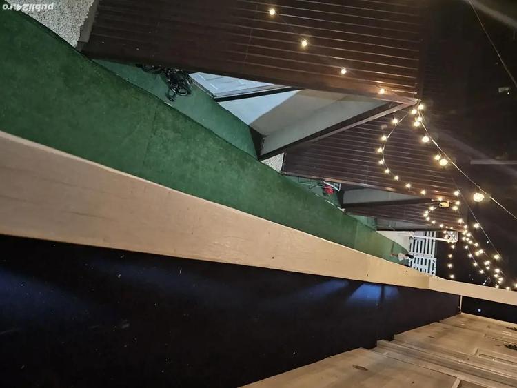 Vand casa in Costine?ti cu 14 camere ?i 4 casu?e - 1