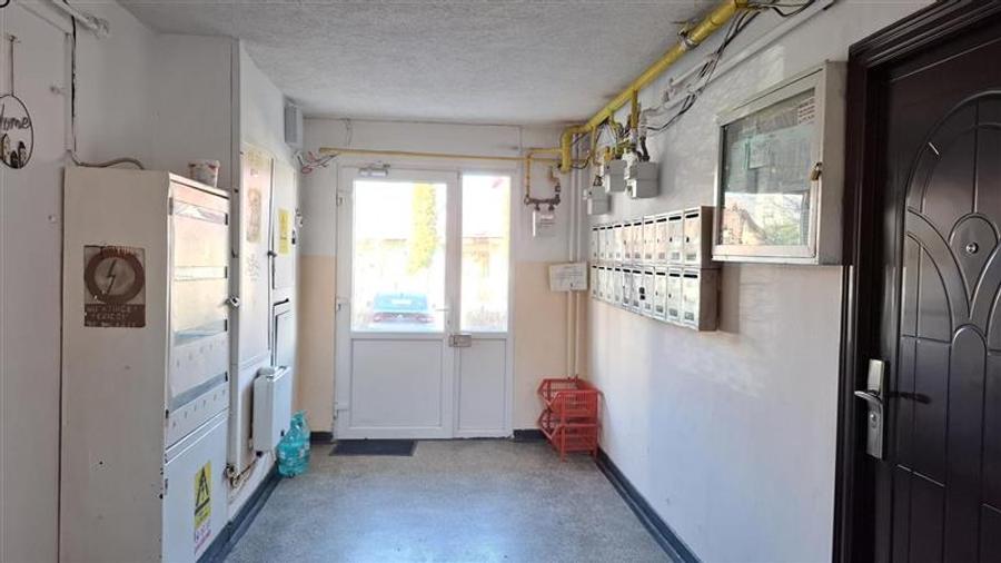 Apartament 2 camere Bacau, parter, CT, liber. - 10