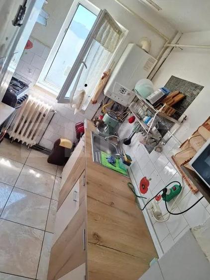 Apartament 3 camere, 52 mp, zona Micro 3 - 5