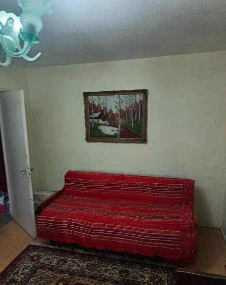 Apartament 3 camere etaj 2/4 Viziru 1 - 2