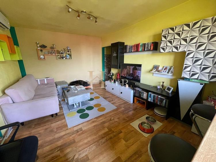 4 camere aproape de Spitalul Judetean. Etaj intermediar. Centrala proprie - 2