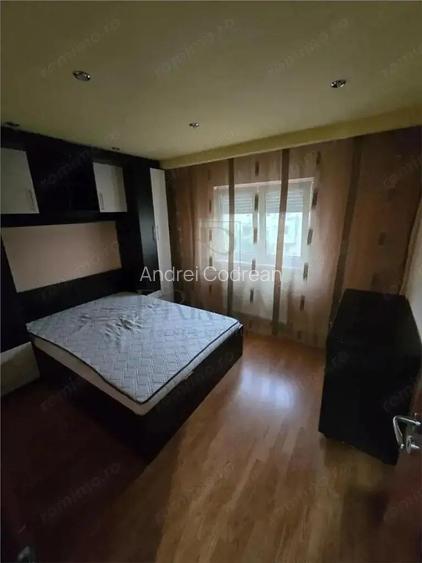 Aradului - 2 Camere - Balcon - Baie cu geam - Etaj intermediar