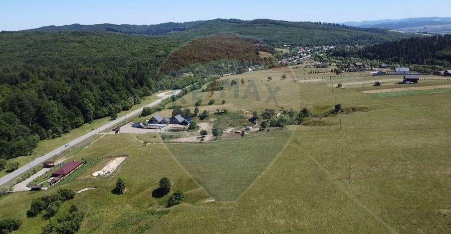 Teren 5,561mp Paltinoasa / Strada principala - 11