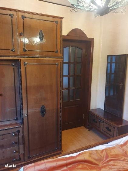 Casă cu 3 camere cu Teren 30 Mp în Schei