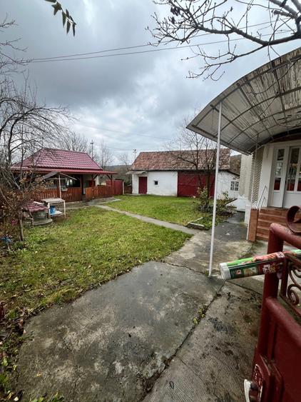 Vand casa la tara. - 7