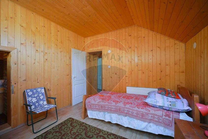 De vanzare Casa de Vacanta cu 3 camere, teren 1146 mp, Budureasa - 14
