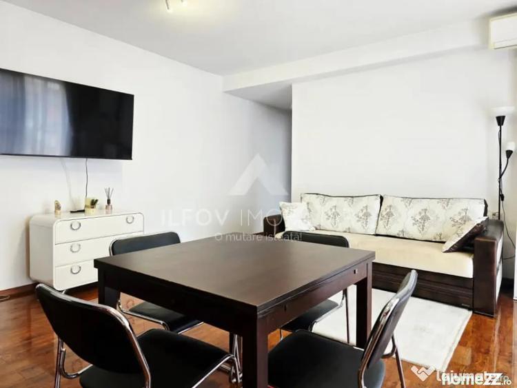 Apartament cu 3 camere semidecomandat în Central