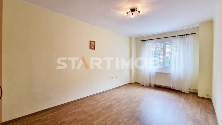 Apartament cu 2 camere decomandat în Răcădău