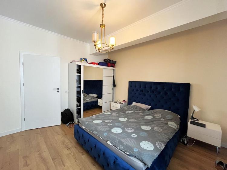 Apartament cu 3 camere semidecomandat, mobilat în Domenii