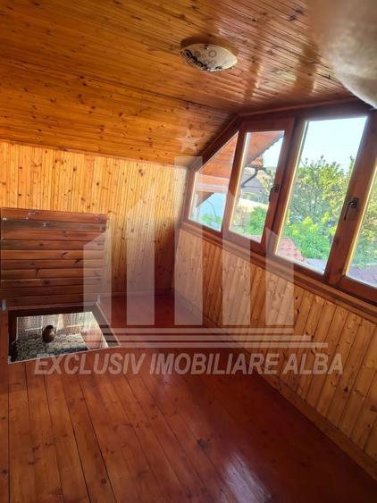 Casă individuală cu 4 camere cu Canalizare în Bărăbanț