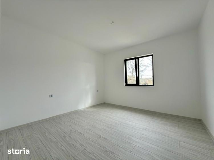 Casa cu 4 Camere | Navodari - 1