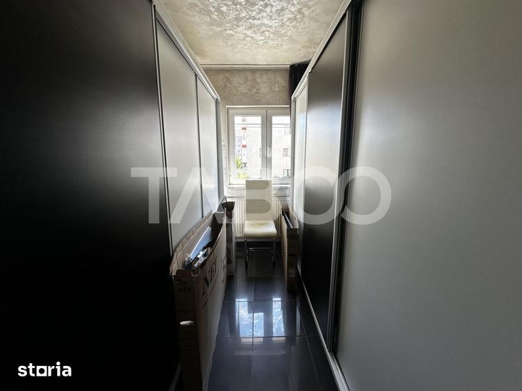 Apartament cu 4 camere decomandat în Ștrand