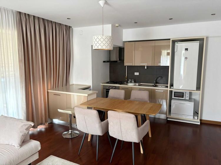 Apartament cu 3 camere decomandat în Dristor