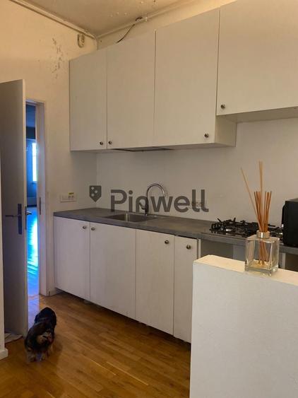 Apartament cu 4 camere decomandat, mobilat în Dacia