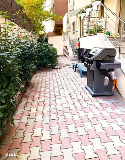 Apartament cu 4 camere în Drumul Taberei