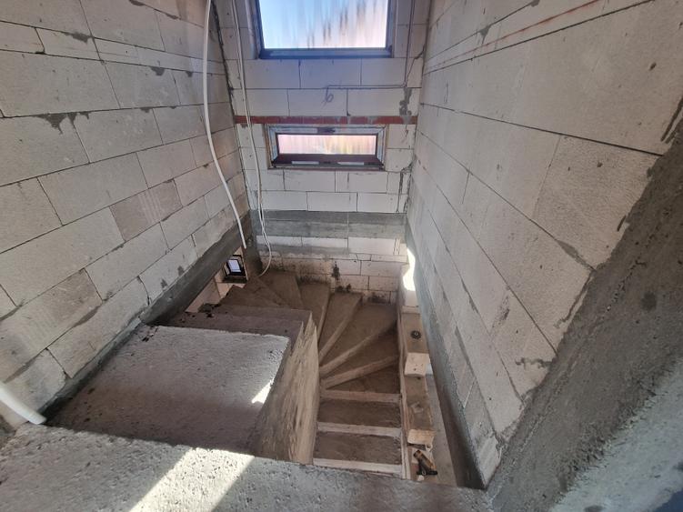 Casa P+M cu placa turnata, 5camere constructie deosebita -165.000euro - 20