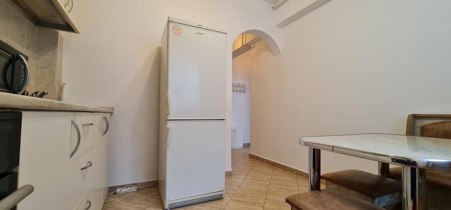 Garsoniera  GATA  DE MUTARE 9 minute metrou 1 Decembrie 1918 | an 2014 - 3