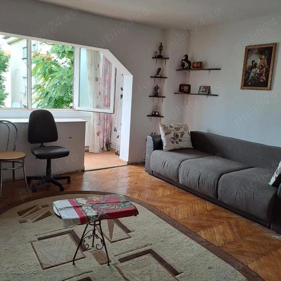 Steaua, COMISION 0, 2 camere, decomandat, etaj 3, centrala, AC,cu potential - 10