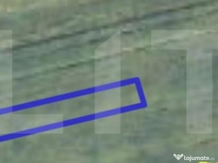 TEREN INTRAVILAN 1300 MP ZONA FOARTE BUNA - 1