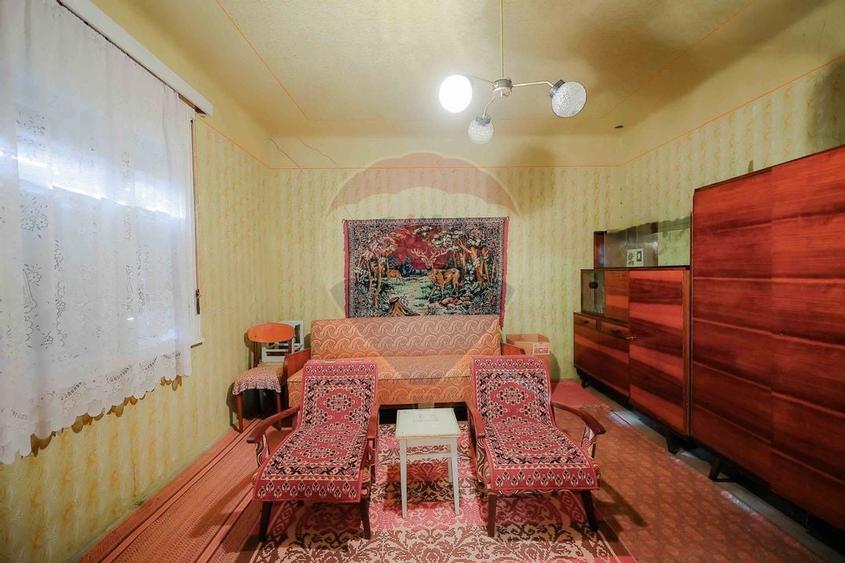 De vanzare casa cu teren de 3036 mp in Bors - 4