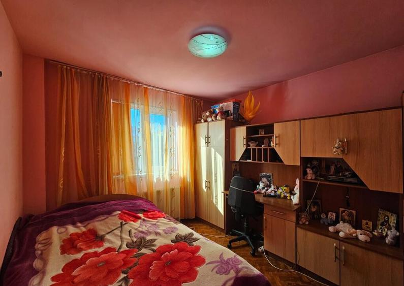 Apartament 2 camere,etaj 2 zona Dacia - 17