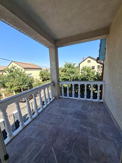 Dumbravita la intrare,  pentru locuit sau afacere - 2