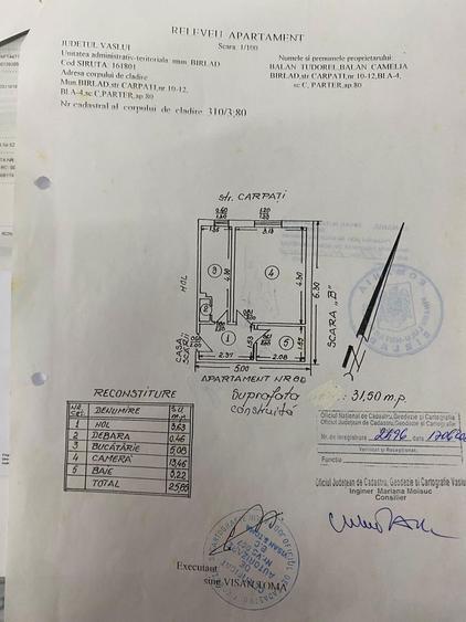 Vand garsoniera decomandata,parter scoala 11 - 1