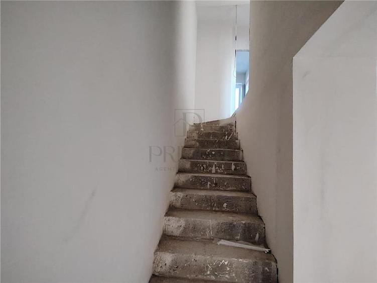 Casa insiruita in zona foarte buna - teren generos -  disponibilitate rapida - 8